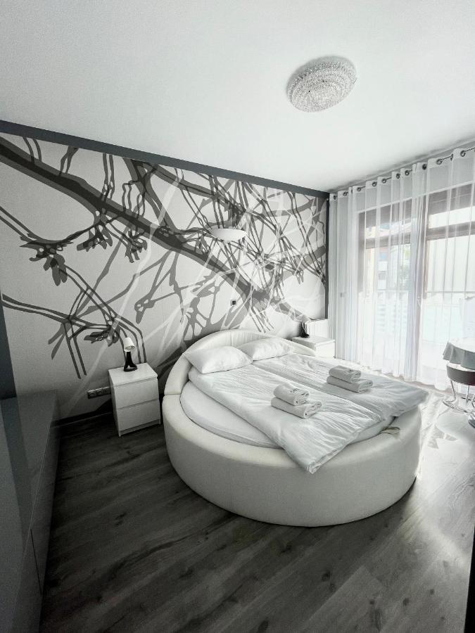 Pina Colada - Neptun Park By Oneapartments Gdańsk Eksteriør billede